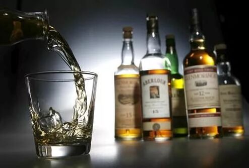 Alkohol wirkt sich nachteilig auf die Potenz aus